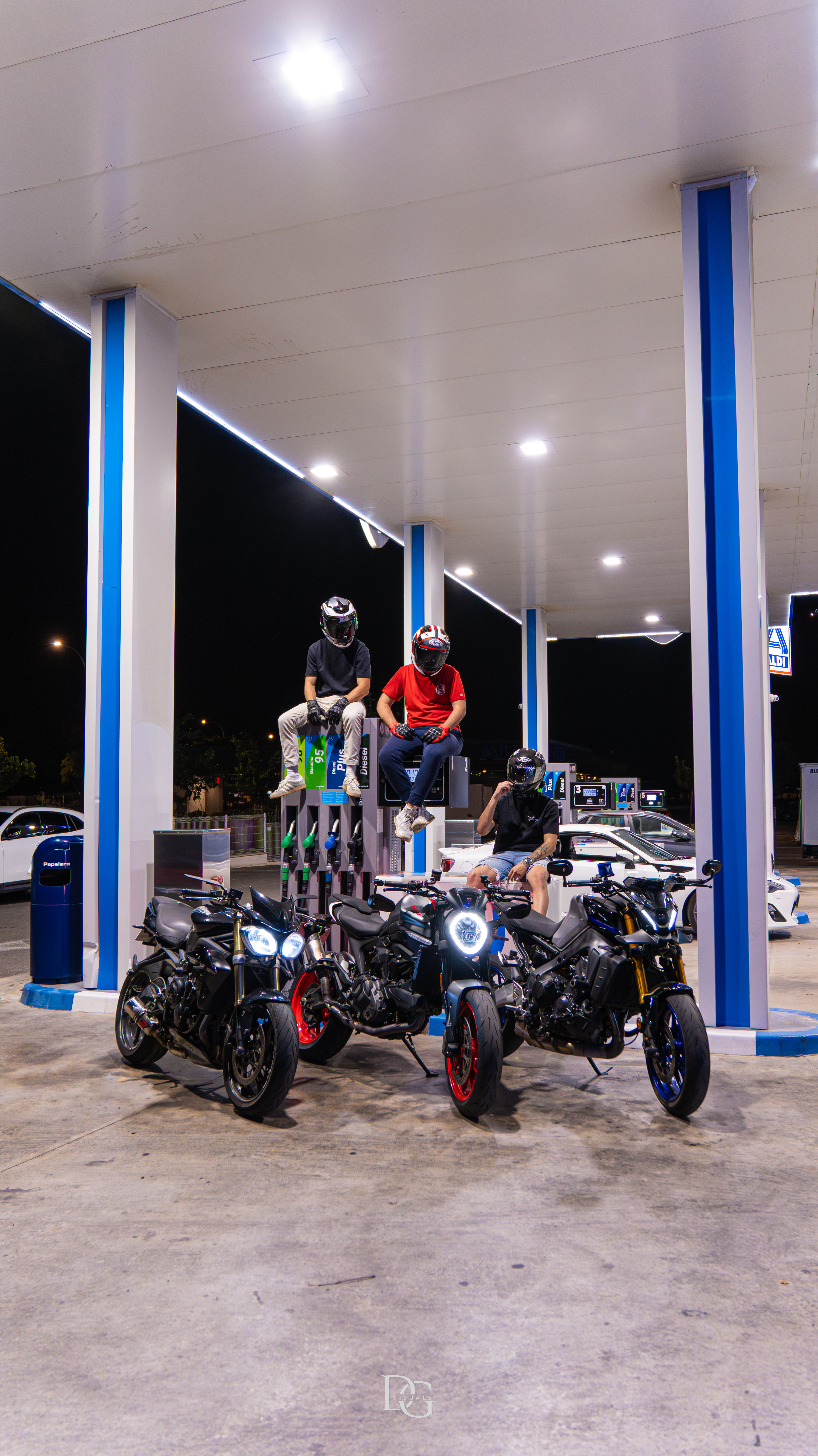 Motos aparcadas